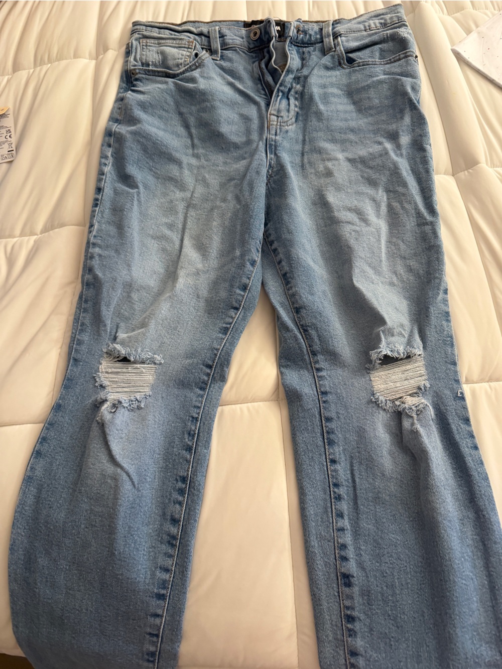 Fashion Nova Light Blue Distressed Boyfriend Jeans size 9